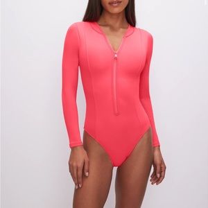 GOOD AMERICAN COMPRESSION LONG SLEEVE SWIMSUIT